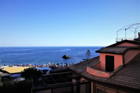 Diana Cosy Apartment sea view near the beach, Monterosso Al Mare